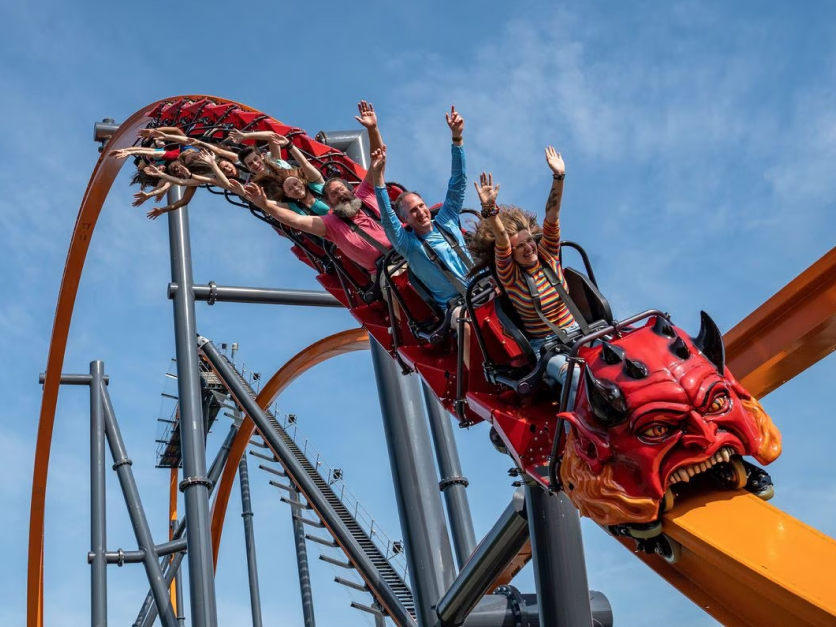 Six Flags partners with Rokt, enhancing customer experiences & driving additional revenue